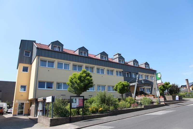 Hotel Wetterau - Self-Check-In Wölfersheim Kültér fotó