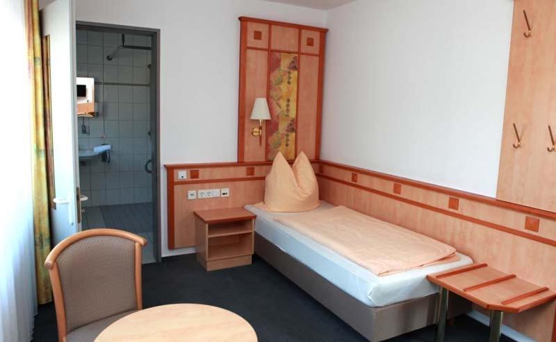 Hotel Wetterau - Self-Check-In Wölfersheim Kültér fotó
