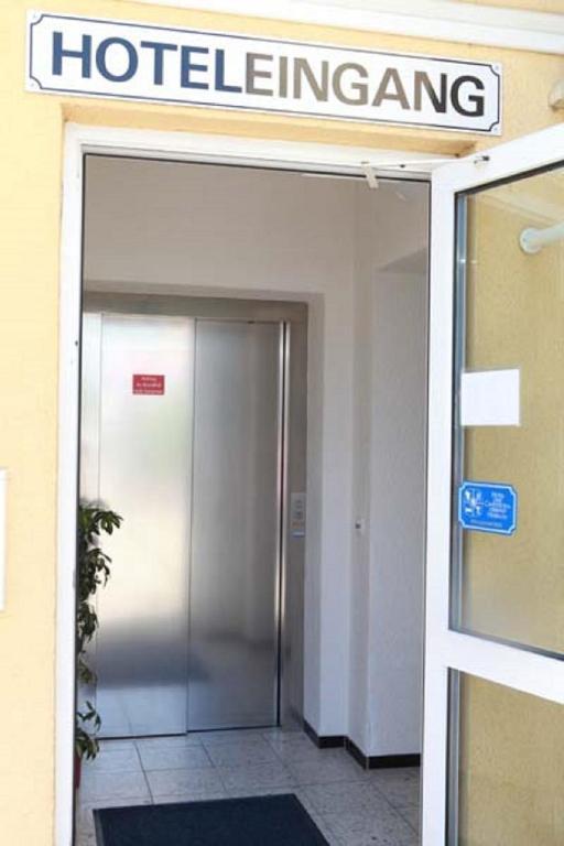 Hotel Wetterau - Self-Check-In Wölfersheim Kültér fotó